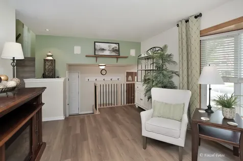 565 Concord Avenue South Elgin IL 60177