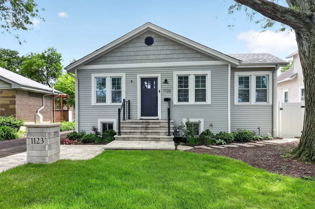 1123 Santa Rosa Avenue Wheaton IL 60187