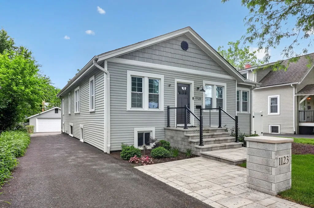 1123 Santa Rosa Avenue Wheaton IL 60187