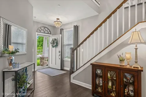 520 Pershing Court Barrington IL 60010