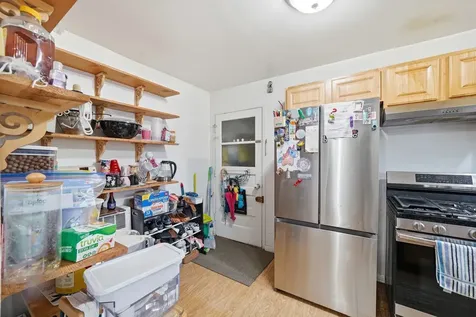 6031 North Damen Avenue Chicago IL 60659