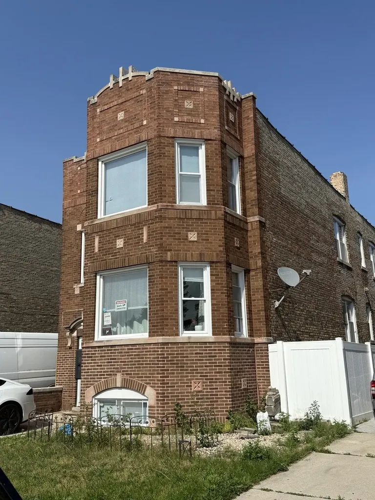 851 Wentworth Avenue Calumet City IL 60409