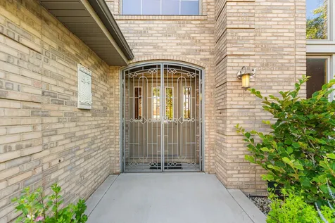 1233 Covington Drive Lemont IL 60439