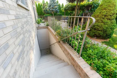 1233 Covington Drive Lemont IL 60439