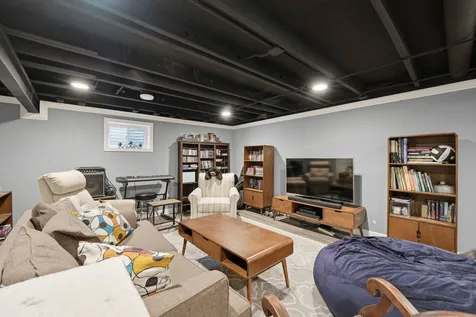 1503 Haise Lane Elk Grove Village IL 60007
