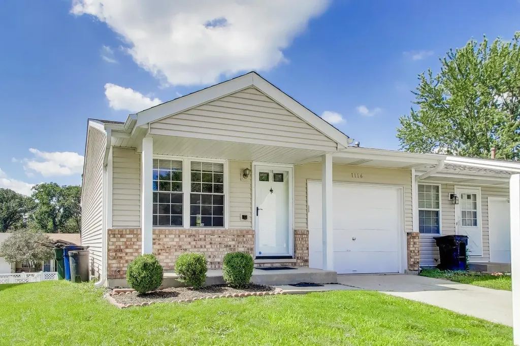 1116 Riverwood Drive Algonquin IL 60102