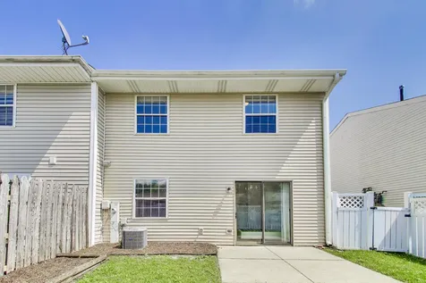 1116 Riverwood Drive Algonquin IL 60102