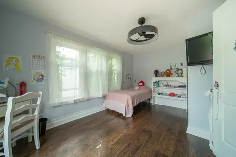 1704 Maple Avenue Northbrook IL 60062