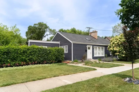 1704 Maple Avenue Northbrook IL 60062