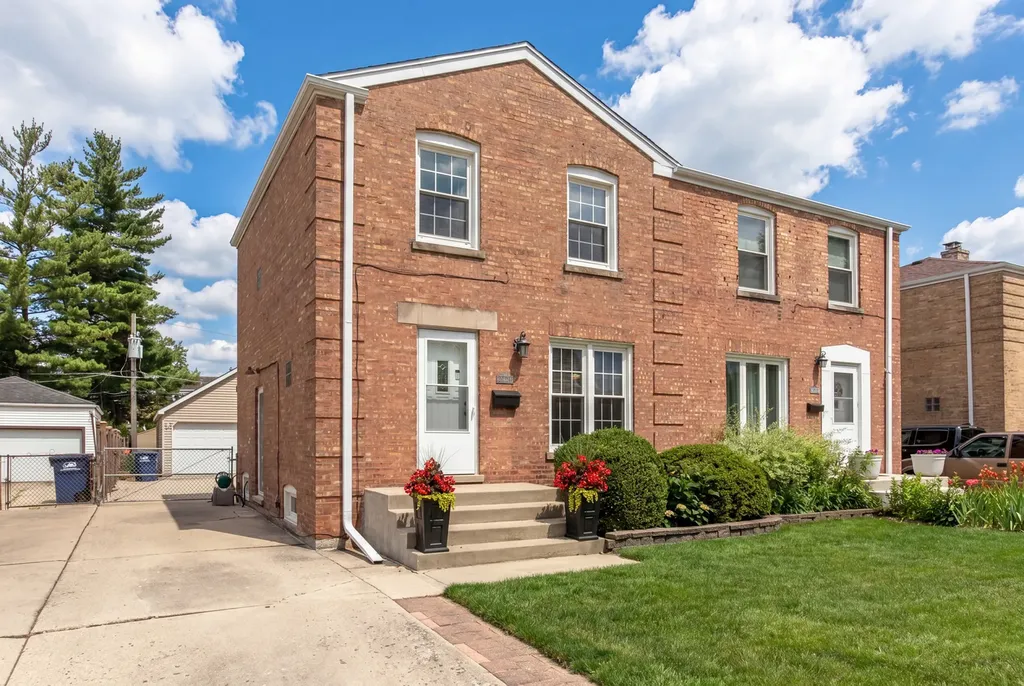 1645 Stockton Avenue Des Plaines IL 60018