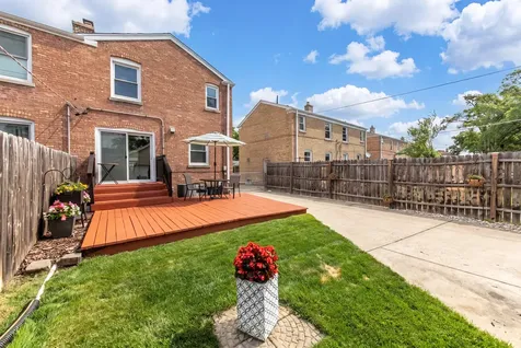1645 Stockton Avenue Des Plaines IL 60018