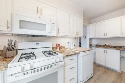 1645 Stockton Avenue Des Plaines IL 60018
