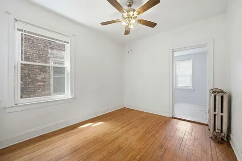 7806 South Cregier Avenue Chicago IL 60649