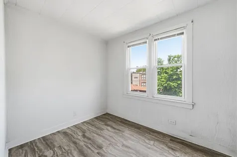 7806 South Cregier Avenue Chicago IL 60649