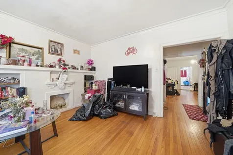 7806 South Cregier Avenue Chicago IL 60649