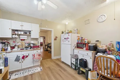 7806 South Cregier Avenue Chicago IL 60649
