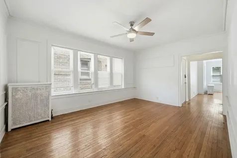 7806 South Cregier Avenue Chicago IL 60649