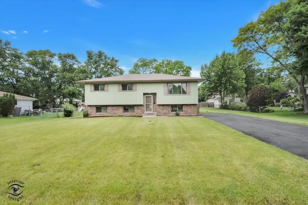 2n314 Euclid Avenue Glen Ellyn IL 60137