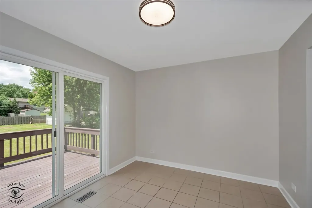 2n314 Euclid Avenue Glen Ellyn IL 60137