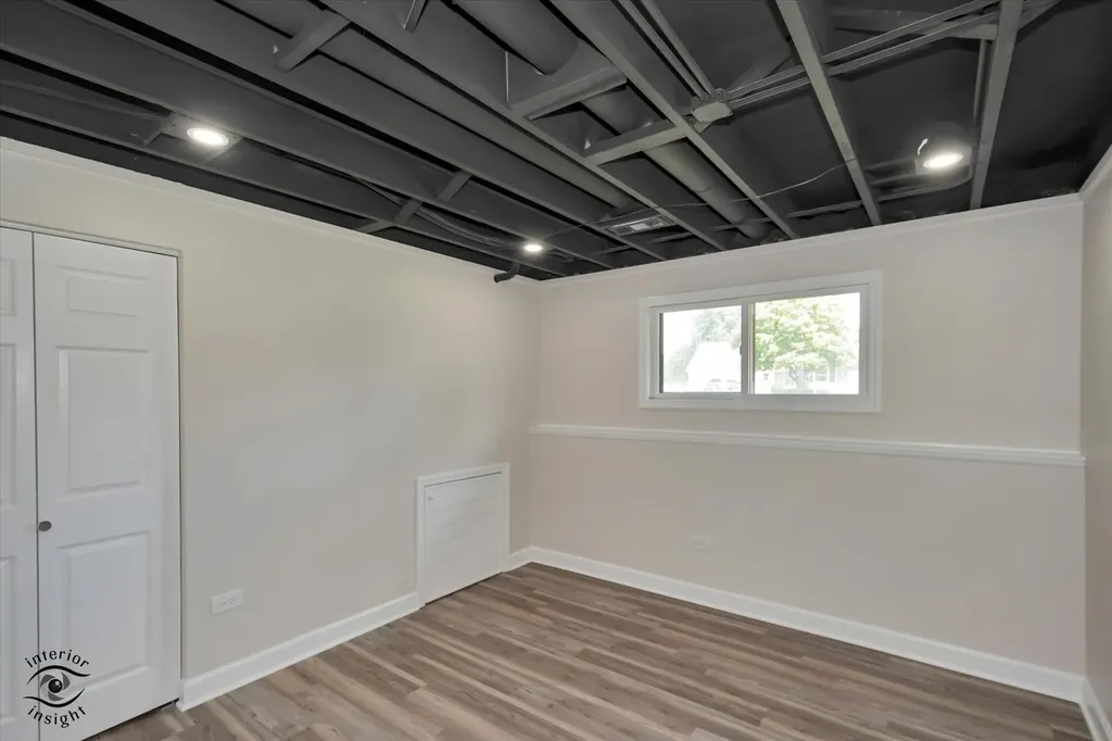 2n314 Euclid Avenue Glen Ellyn IL 60137