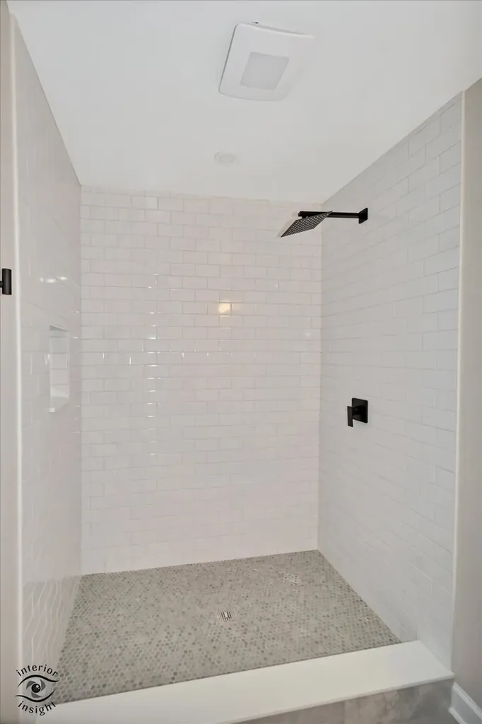 2n314 Euclid Avenue Glen Ellyn IL 60137