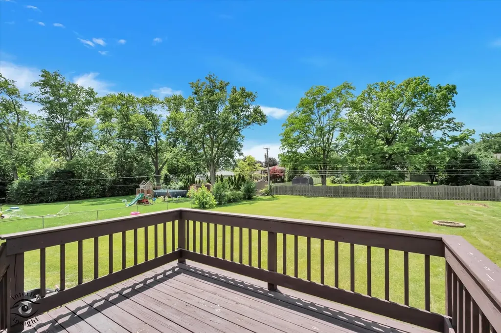 2n314 Euclid Avenue Glen Ellyn IL 60137