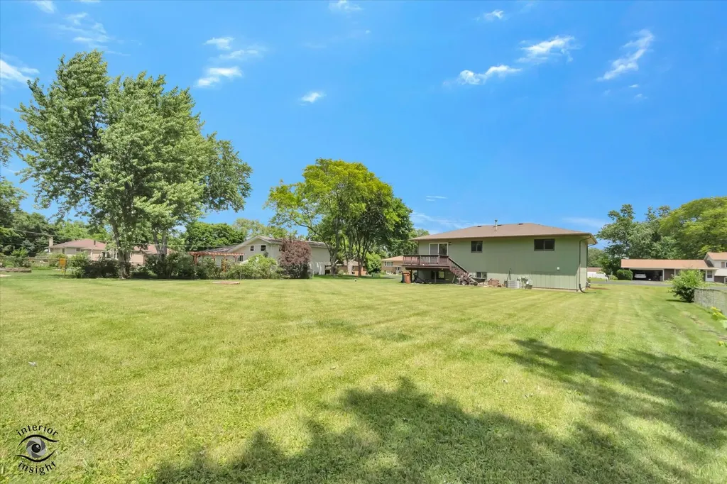 2n314 Euclid Avenue Glen Ellyn IL 60137