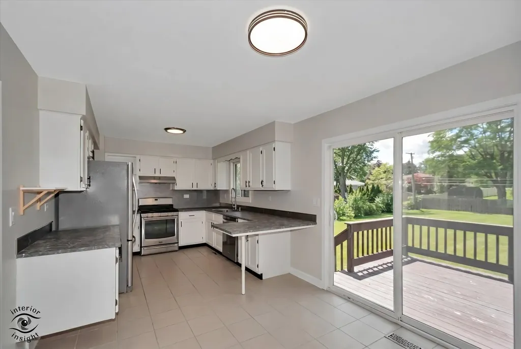 2n314 Euclid Avenue Glen Ellyn IL 60137