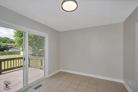 2n314 Euclid Avenue Glen Ellyn IL 60137