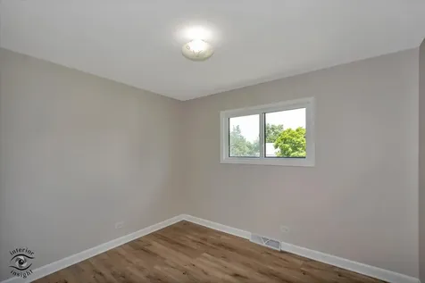 2n314 Euclid Avenue Glen Ellyn IL 60137