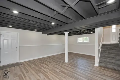 2n314 Euclid Avenue Glen Ellyn IL 60137