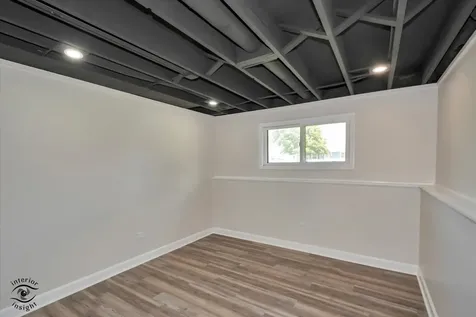 2n314 Euclid Avenue Glen Ellyn IL 60137