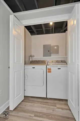 2n314 Euclid Avenue Glen Ellyn IL 60137