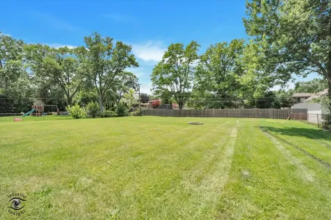 2n314 Euclid Avenue Glen Ellyn IL 60137