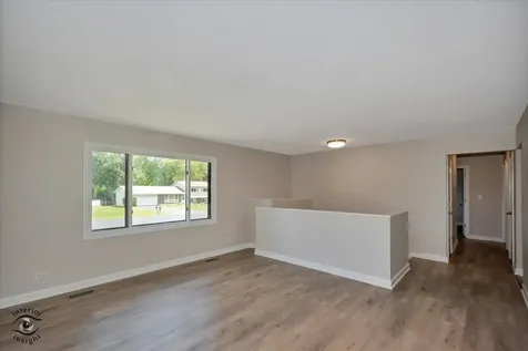 2n314 Euclid Avenue Glen Ellyn IL 60137