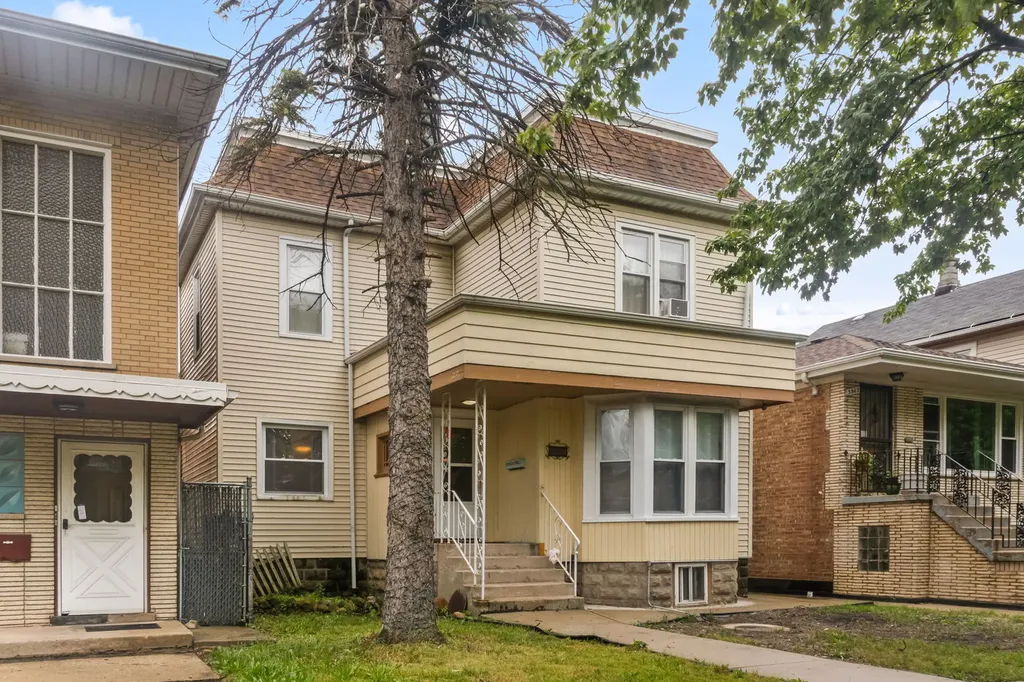3521 West 64th Street Chicago IL 60629