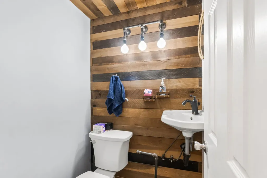 3521 West 64th Street Chicago IL 60629