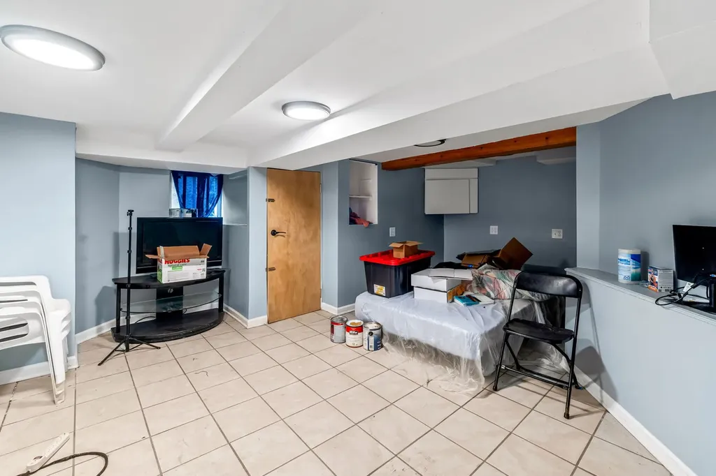 3521 West 64th Street Chicago IL 60629