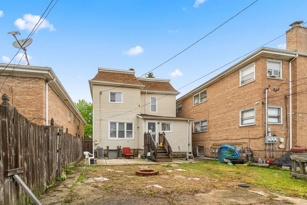 3521 West 64th Street Chicago IL 60629