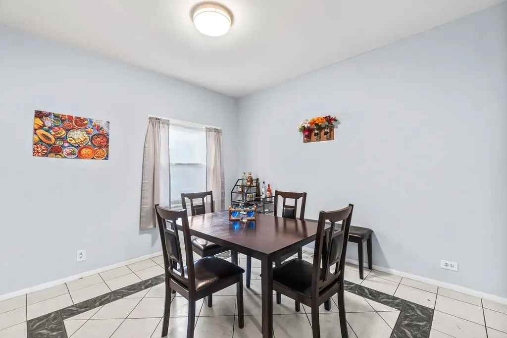3521 West 64th Street Chicago IL 60629
