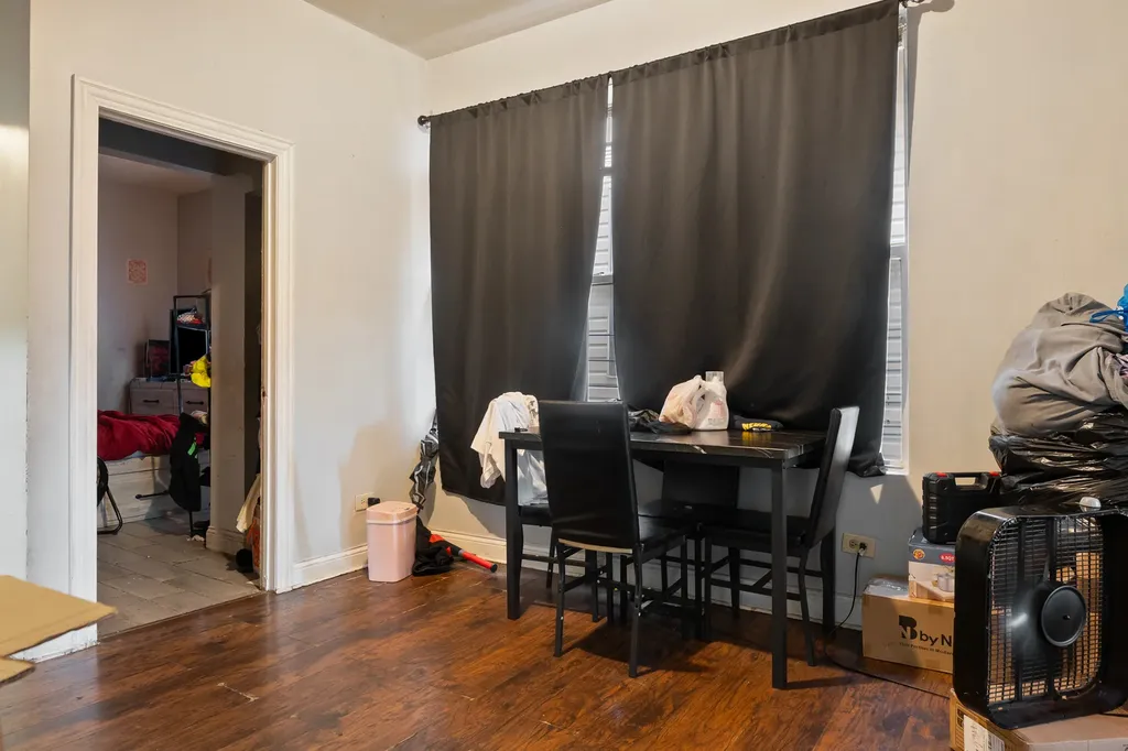 7123 South Green Street Chicago IL 60621