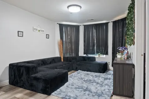 7123 South Green Street Chicago IL 60621