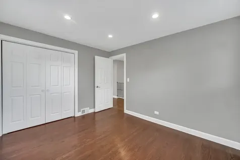 47 East Judith Ann Drive Mount Prospect IL 60056