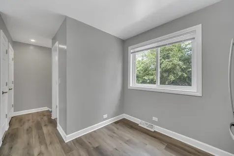 47 East Judith Ann Drive Mount Prospect IL 60056