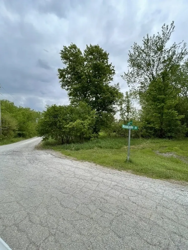22839 Woodlawn Avenue Steger IL 60475