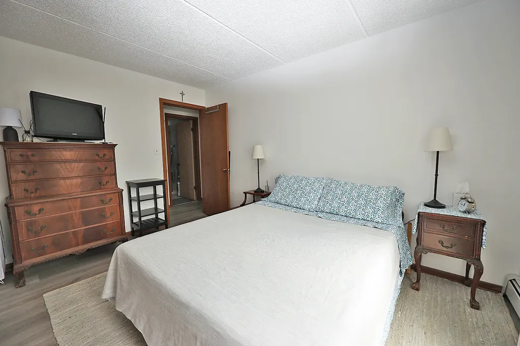 4946 Douglas Road Downers Grove IL 60515