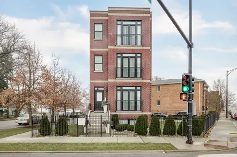 5979 North Elston Avenue Chicago IL 60646
