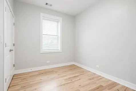 5979 North Elston Avenue Chicago IL 60646