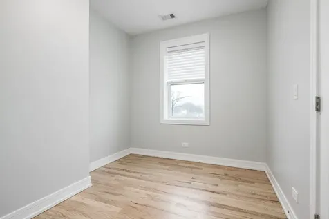 5979 North Elston Avenue Chicago IL 60646