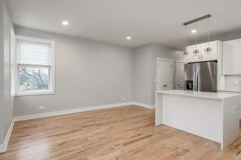 5979 North Elston Avenue Chicago IL 60646